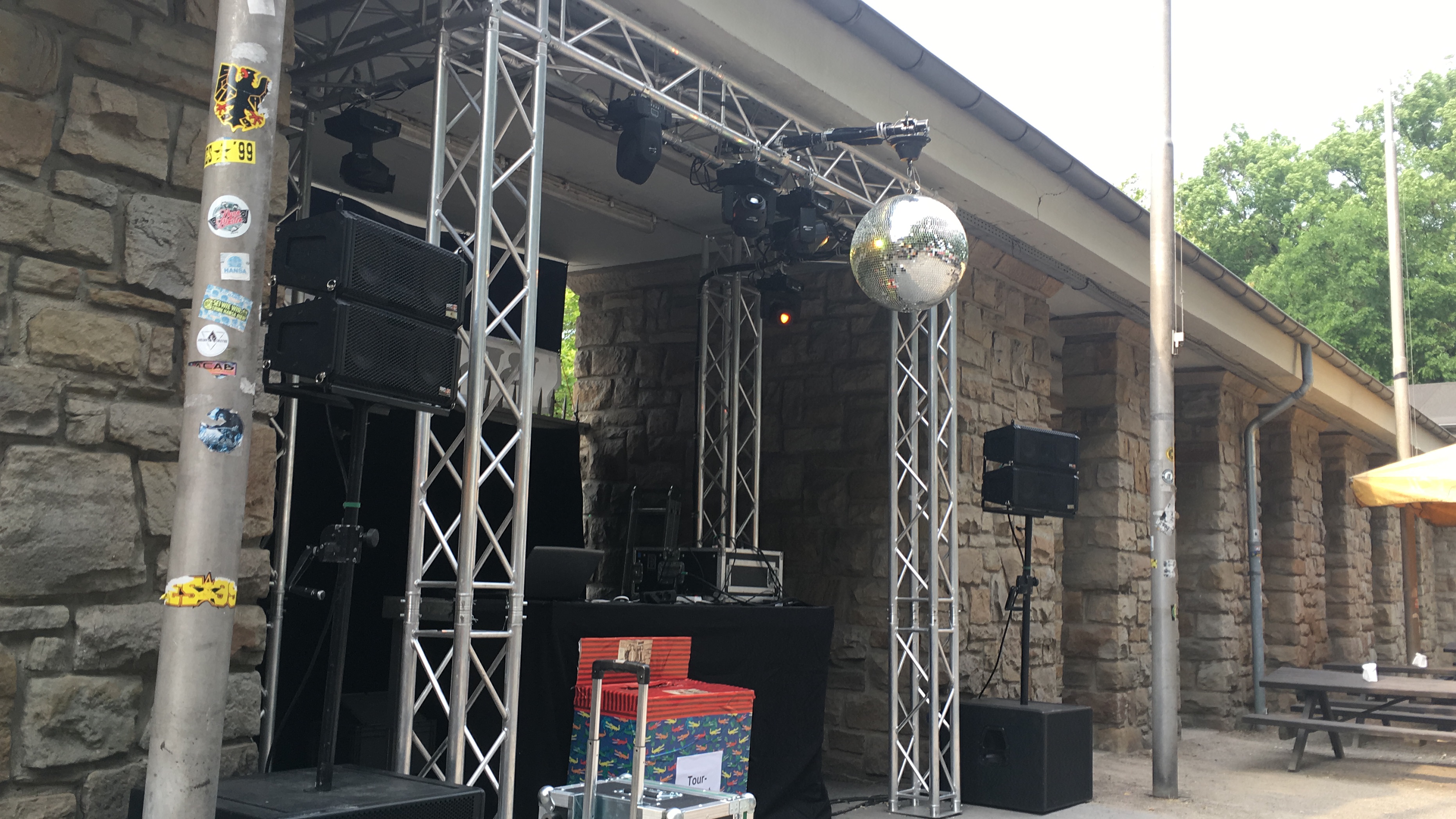 Beschallungsanlage und Techniksetup für Veranstaltung